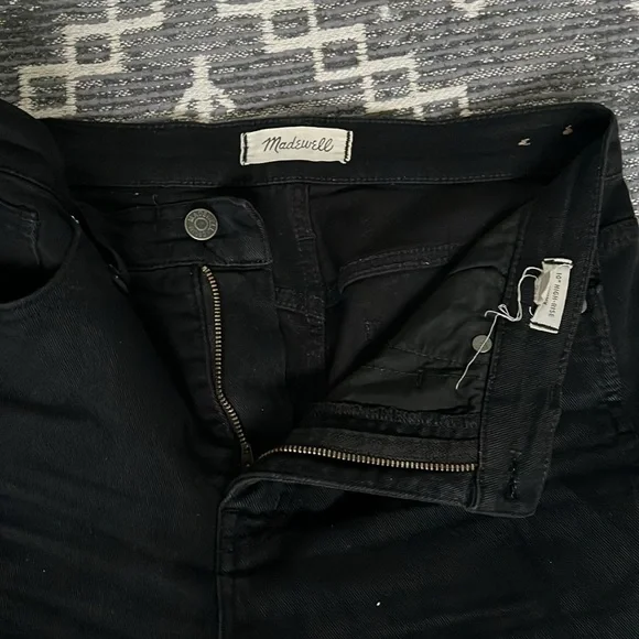 Madewell 10” High Rise Skinny Jeans in Lunar Wash - Picture 3 of 6